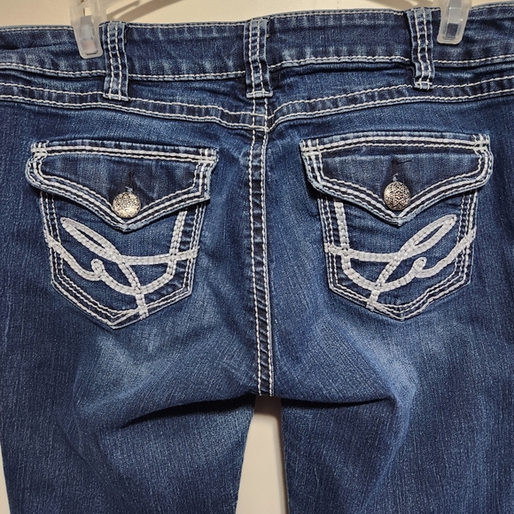 Bootlegger Jeans Style Paradise W32/L33 Indigo Wash Fits size 10 - 12 - Picture 3 of 8